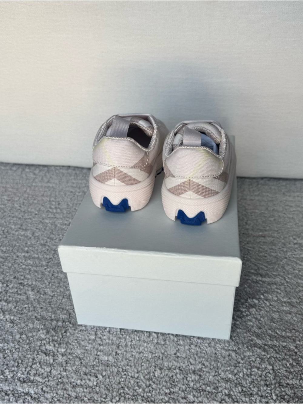 Burberry Girl's Cambridge Check Sneakers, Toddlers/Kids - Picture 6 of 8